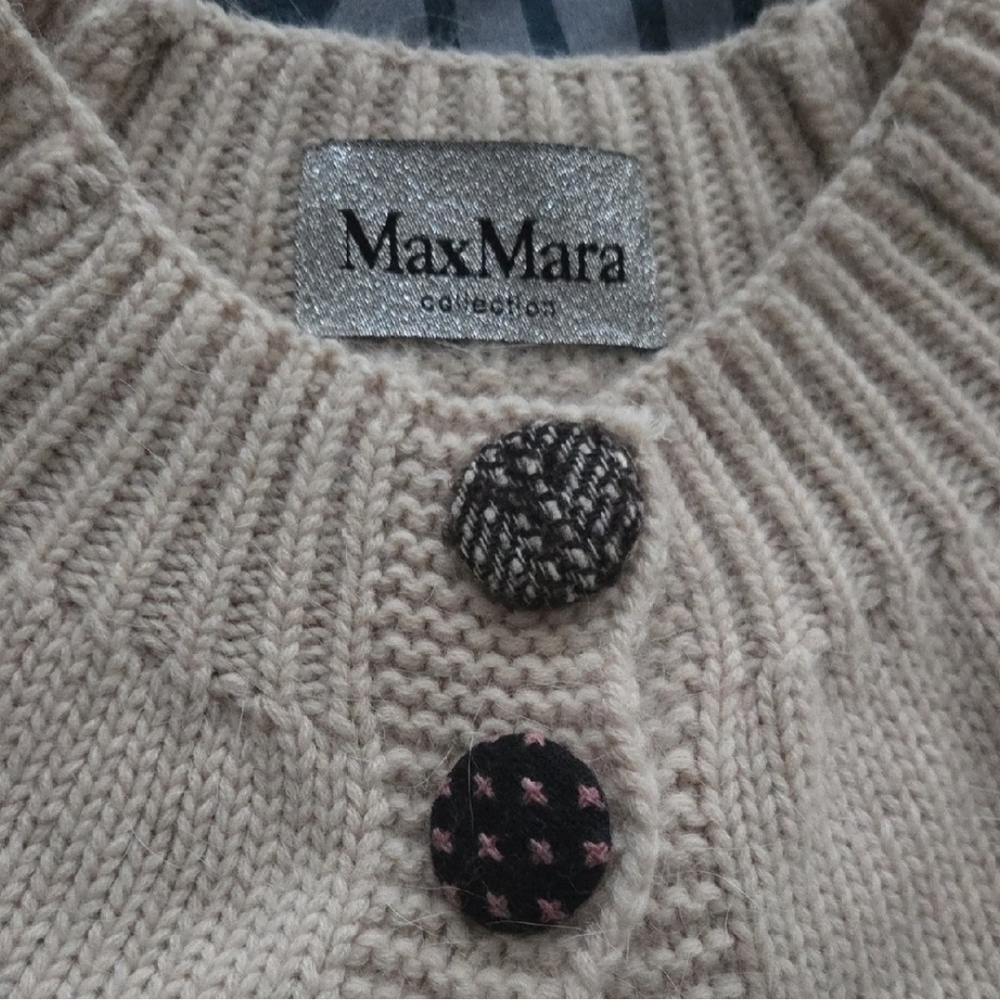 MaxMara Beige Buttoned Kids Shrugg .... - Picture 2 of 2
